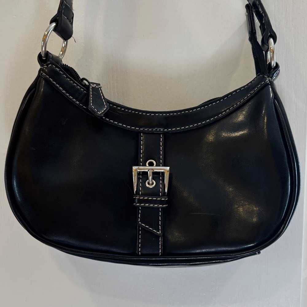 NINE & COMPANY FAUX LEATHER MINI BLACK BAG…SILVER BUCKLE ADORNMENT ZIP CLOSURE